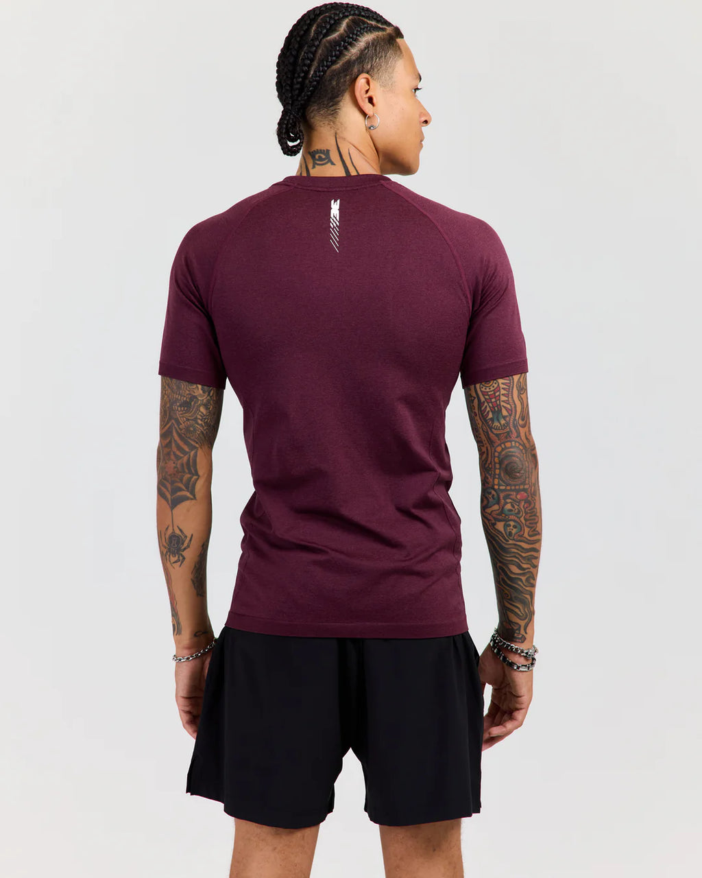 SEAMLESS T-SHIRT