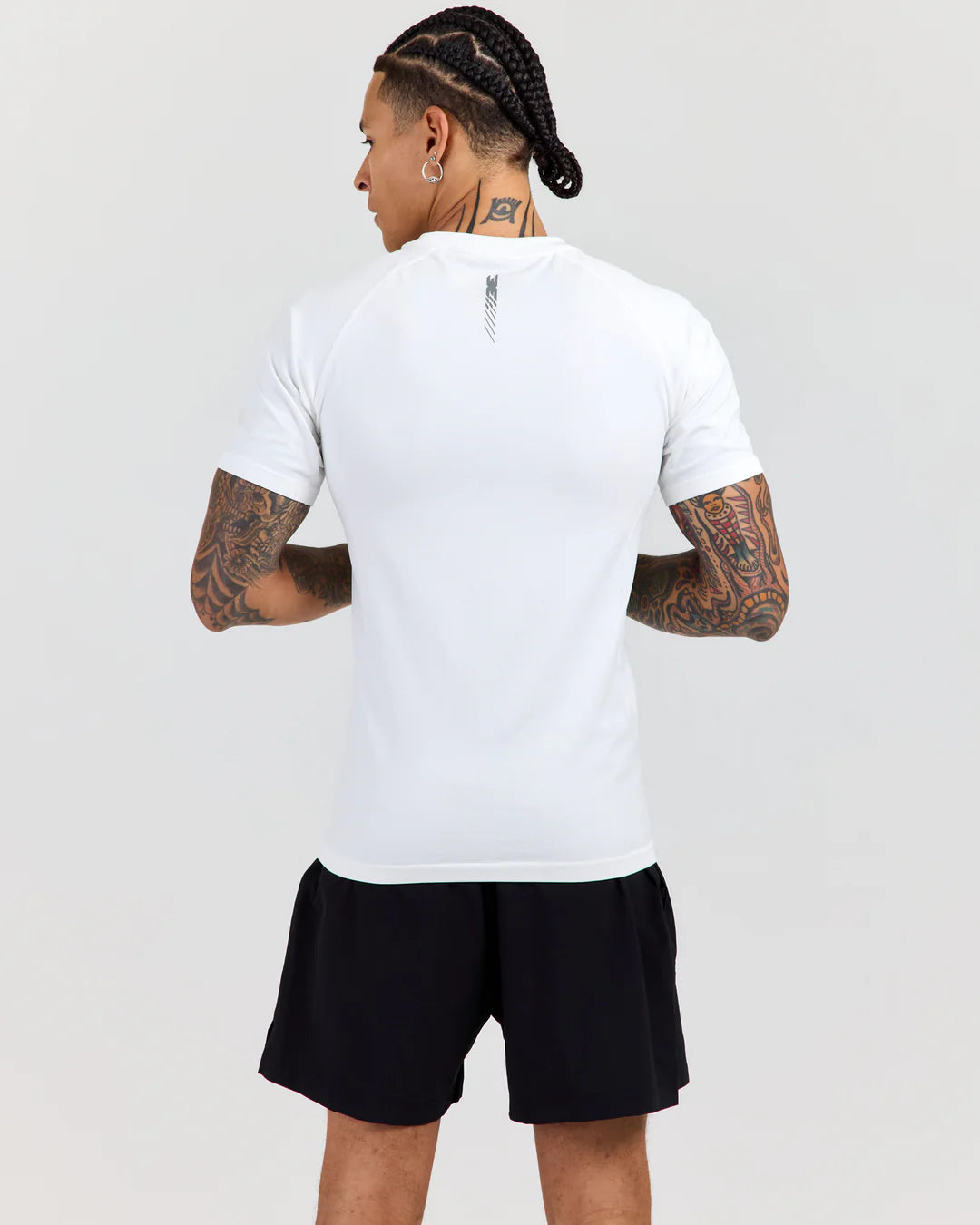 SEAMLESS T-SHIRT